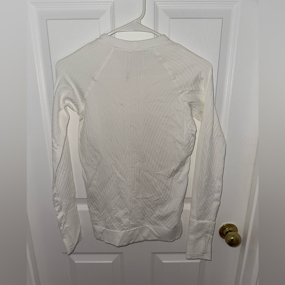 Rest Less Pullover Size 4 - Picture 2 of 3